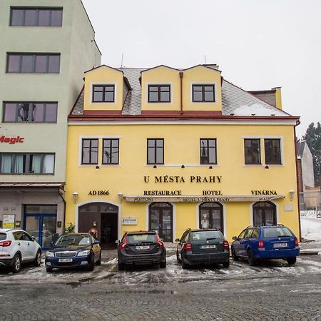 Hotel U Mesta Prahy Náchod Kültér fotó