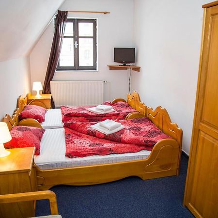 Hotel U Mesta Prahy Náchod Kültér fotó