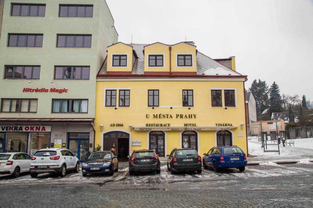 Hotel U Mesta Prahy Náchod Kültér fotó