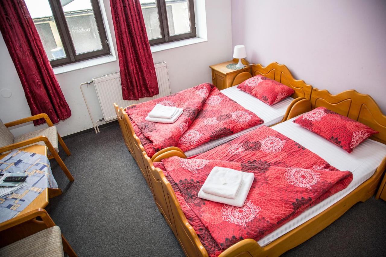 Hotel U Mesta Prahy Náchod Kültér fotó
