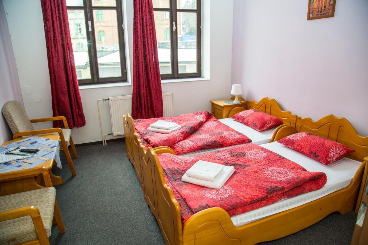 Hotel U Mesta Prahy Náchod Kültér fotó