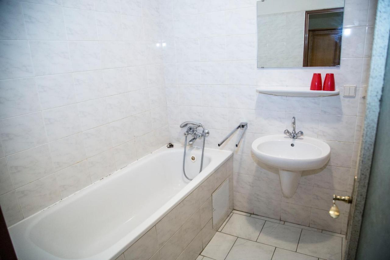 Hotel U Mesta Prahy Náchod Kültér fotó