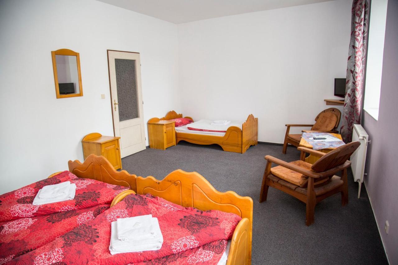 Hotel U Mesta Prahy Náchod Kültér fotó