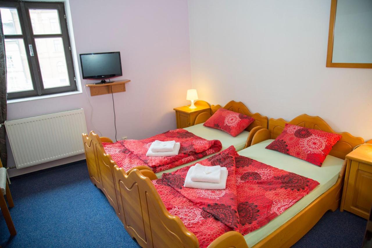 Hotel U Mesta Prahy Náchod Kültér fotó